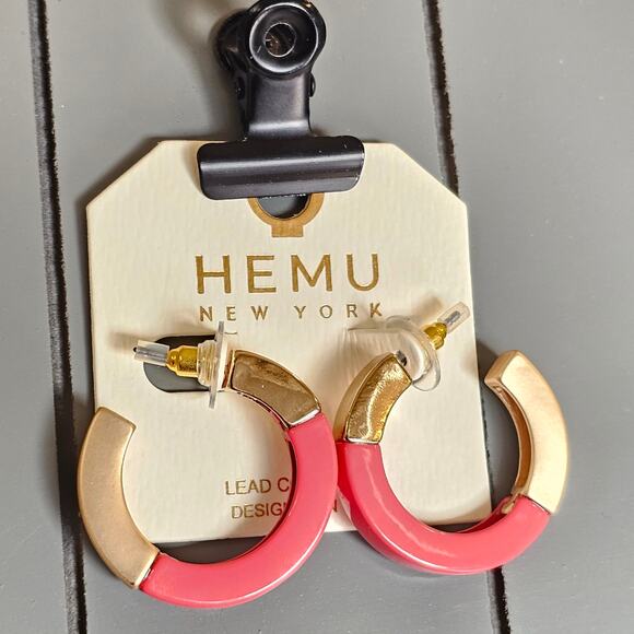 Hoop Earrings Pink, Gold Tone Chunky Acrylic 1.19" HEMU New York w/ Gift Bag - Picture 3 of 8